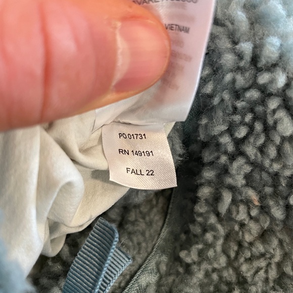 Size XS - Topo Designs Women's Reversible Sherpa Reversible Jacket Slate/Mint - Picture 6 of 8